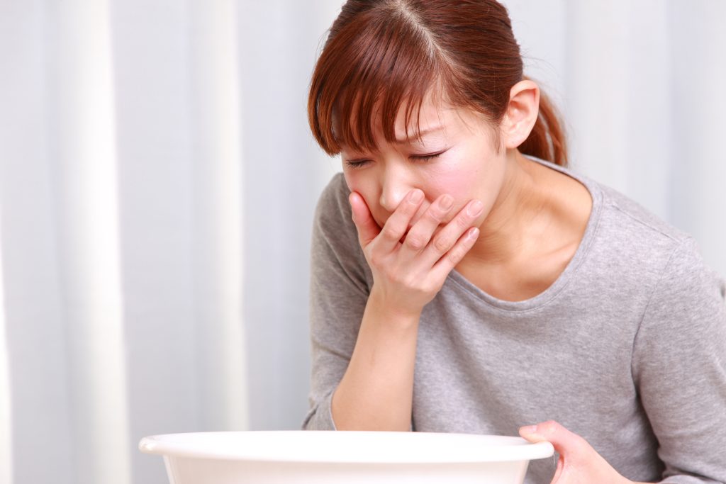 【医師監修】食中毒の原因は何？原因のランキングや予防方法も紹介