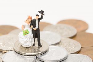 財布は一緒派？別々派？夫婦1年目のお金との付き合い方を考えよう