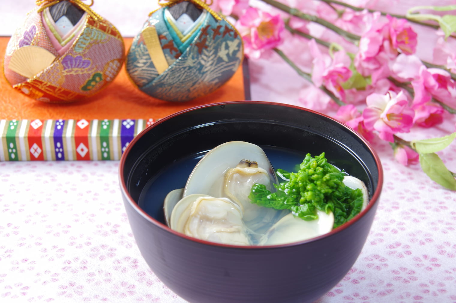 はまぐりのお吸い物の写真