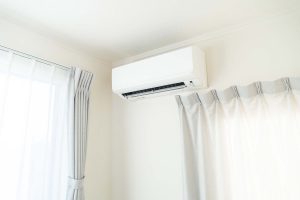 エアコンとクーラーの違いとは？仕組みと機能を簡単に解説