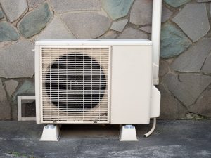 エアコンの室外機がうるさい原因は？異音・騒音の対処方法を解説