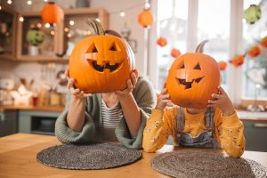 2025年：ハロウィンはいつ？起源や由来、過ごし方を解説