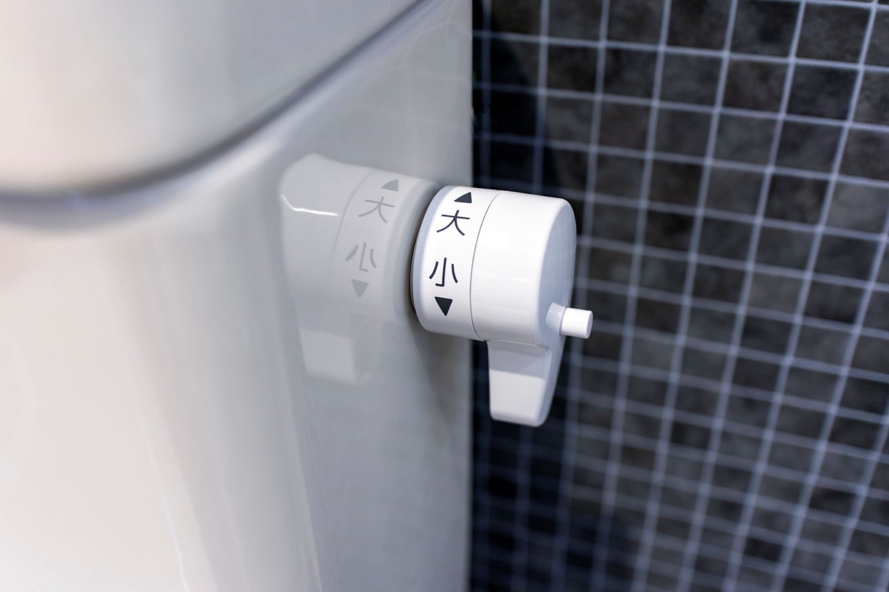 トイレの洗浄レバーの画像