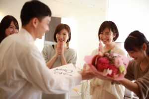 送別会の挨拶で悩まない！乾杯・締め、送る側・送られる側の例文や短め構成も