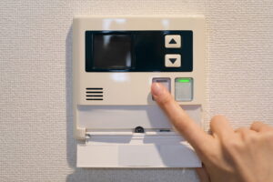 給湯器の寿命や買い替えサインは？長持ちさせるコツも解説