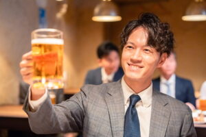 【失敗しない】歓迎会の挨拶と乾杯のコツ！入社側・迎える側の例文を紹介