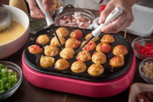 【500人にきいた】たこ焼きの変わり種具材50選！選び方や失敗しないコツも